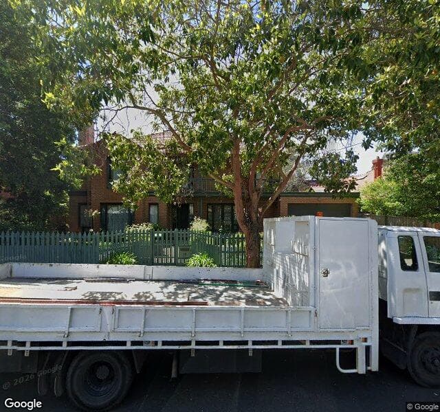 15 Staniland Avenue, Malvern
